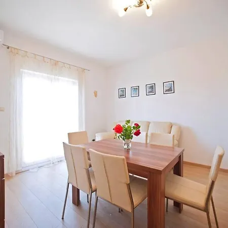 Marin-dalmatian Way Of Vacation Appartement